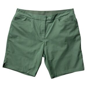 Puma Sage Green Golf Shorts XL